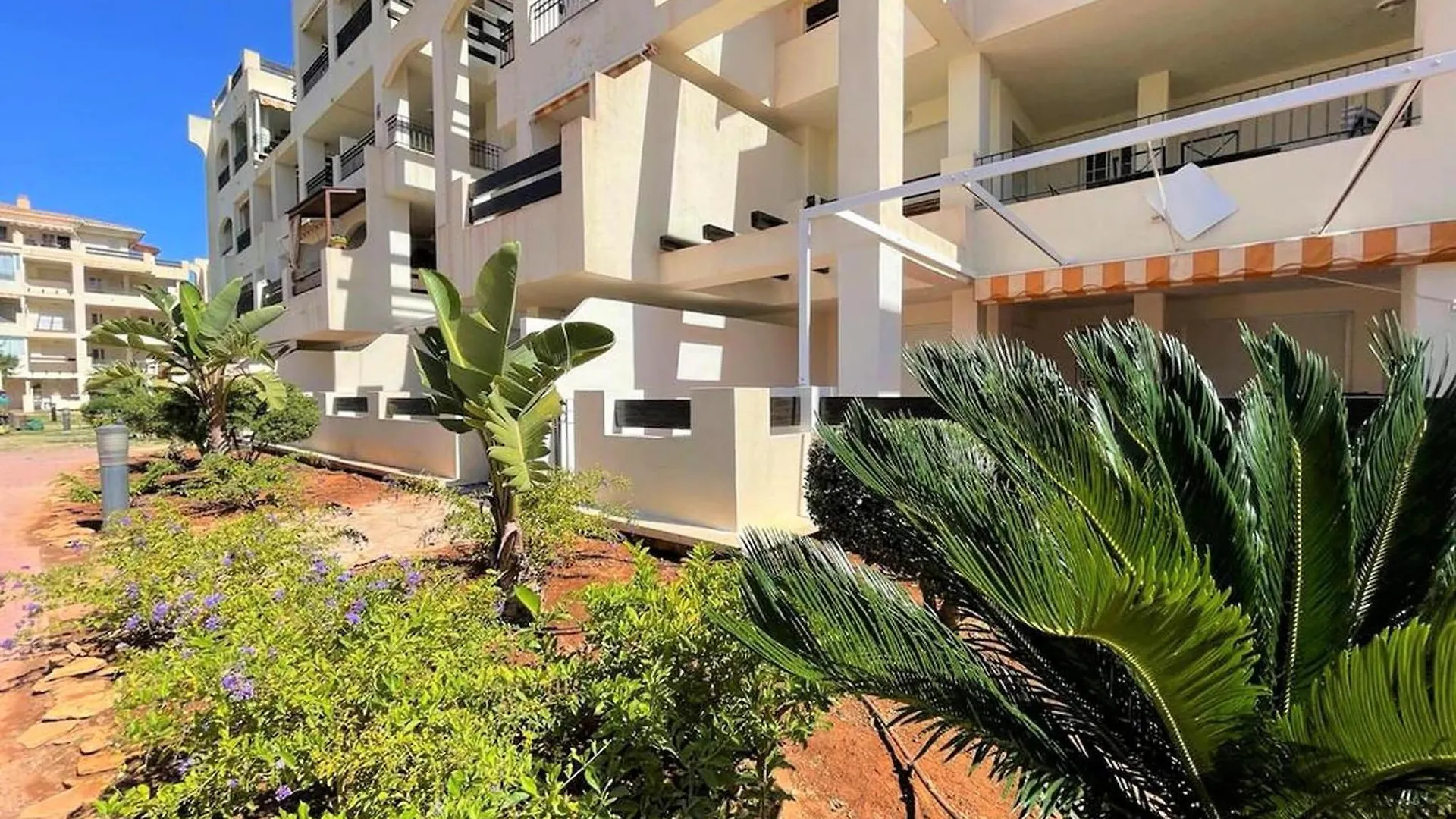 Appealing Apartment In Roquetas De Mar Near Golf Course
