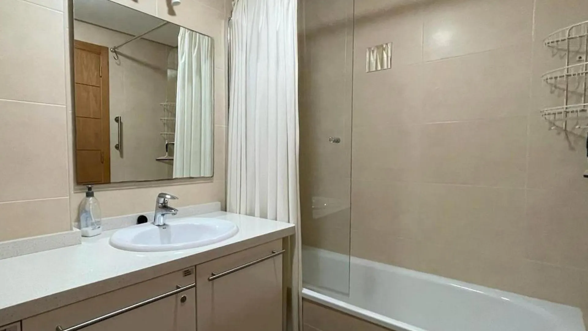 Appealing Apartment In Roquetas De Mar Near Golf Course İspanya